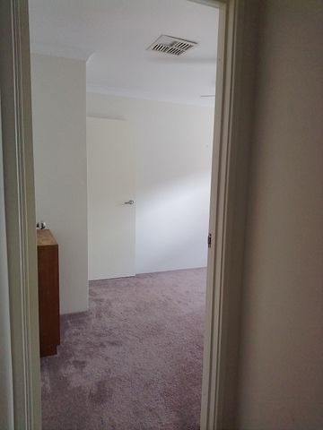 Port Kennedy - Photo 5