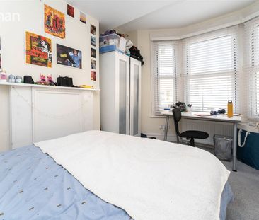 6 bedroom terraced house to rent - Photo 5