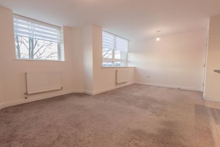 Skyline House, Swingate, Stevenage - Photo 5