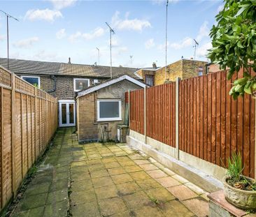 2 bedroom terraced house to rent - Photo 6