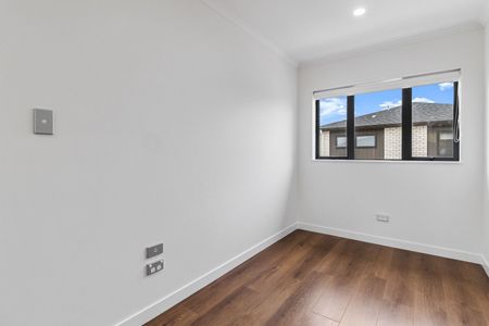 Rare find in Greenlane! 4-Bedroom New Build in Double Grammar Zone - Photo 5