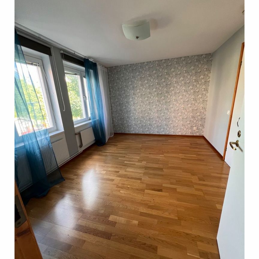 Södra Trängallén, Skövde - Photo 1