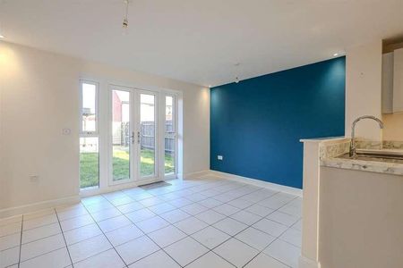 Wilford Avenue, Bingham, Nottingham, NG13 - Photo 3