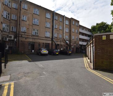 1 bed Apartment in Ascot Court Clapham Park Road, London, SW4 7EZ - Photo 3