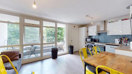 18 Hind Grove – Room 2 - Photo 3