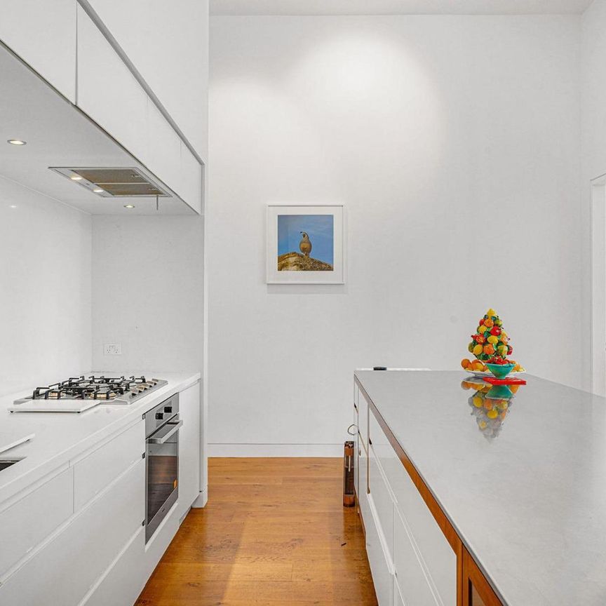 St James Penthouse Apartment Fully Furnished - Photo 1