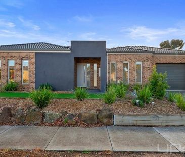 Stylish Comfort Meets Convenience - Photo 1