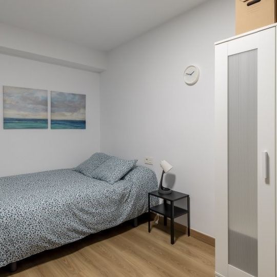 valencia, Valencian Community 46009 - Photo 1