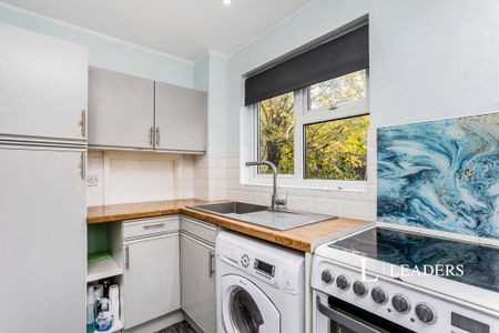 2 bedroom terraced house to rent - Photo 2