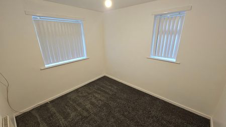 2 bedroom bungalow to rent - Photo 2