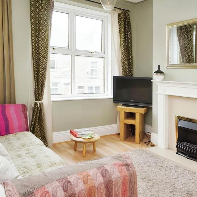 3 bedroom terraced house to rent - Photo 1