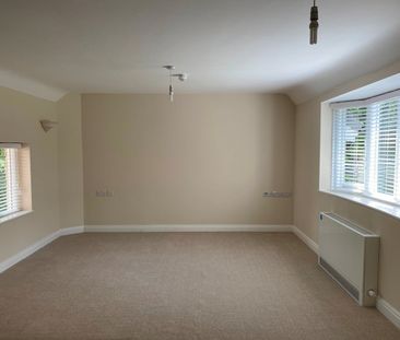 2 Bed Flat, Hammond Grange, LE2 - Photo 1