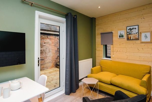 3 bedroom apartment to rent - Photo 1