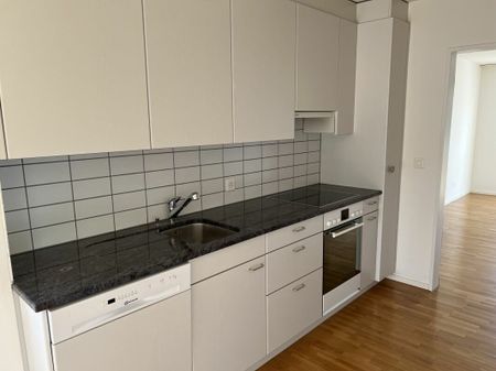 Grosszügige 2.5 Zimmer-Wohnung über den Dächern von Bad Zurzach - Photo 4