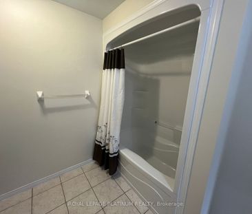 Condo Townhouse For Lease | X8138958 - Photo 4