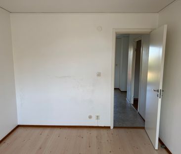 Ernst Ahlgrensgatan, Hörby - Photo 2