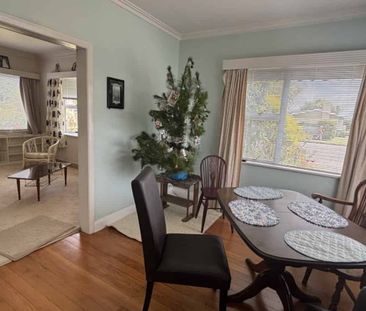 THREE BEDROOMS - AWAPUNI - Photo 3