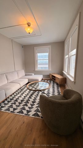 64 Simcoe Street #2 - Photo 5