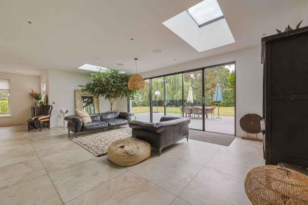 6 bedroom terraced house to rent - Photo 3