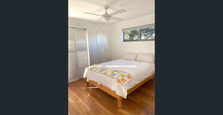 Modern home, Coastal lifestyle - Photo 5