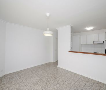 2/16-18 Carr Street, West Perth - Photo 3