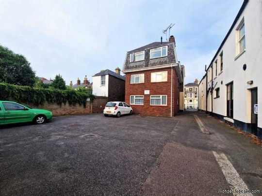 2 bedroom property to rent in Deal - Photo 1