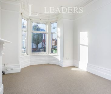 3 bedroom house to rent Laburnum Grove, Portsmouth, PO2 - Photo 5