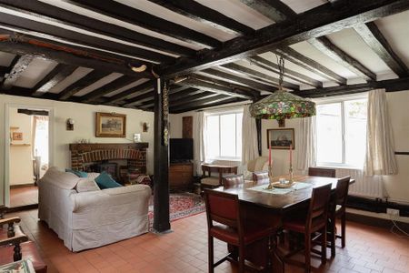 4 bedroom detached house to rent - Photo 2