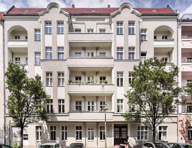 Studio apartment in Prenzlauer Berg - Photo 1