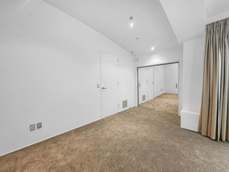 ***Welcome home to 137/72 Tory Street*** - Photo 3