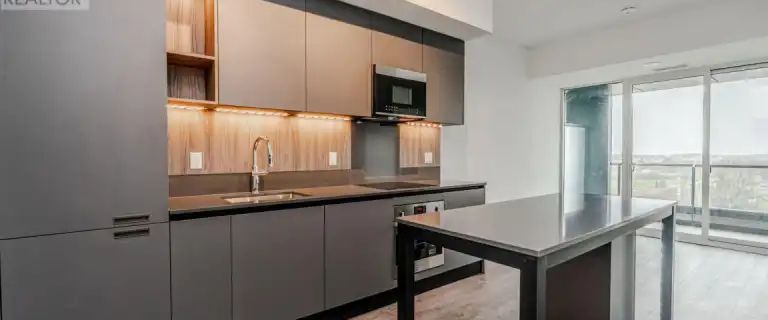 1001 - 39 MARY STREET | 1001 - 39 MARY STREET, Barrie - Photo 1