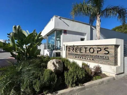 Alquiler de casa o chalet independiente en Arrabal Urpsp5, 3 s - Photo 1