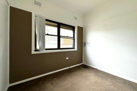 Large Family Home - Entertainers Delight! - Photo 4