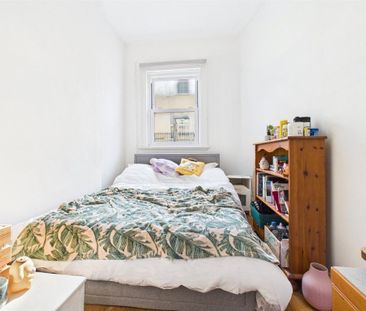 3 bedroom apartment to rent - Photo 2