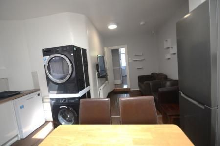 Carill Drive, Fallowfield, Manchester, M14 - Photo 2