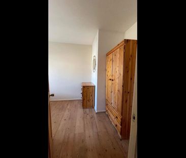 Room in a Shared House, Ellsworth Street, E2 - Photo 3