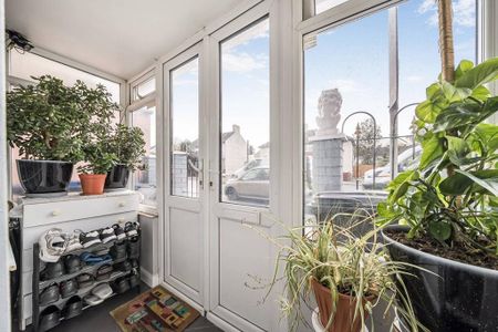 4 bedroom terraced house to rent - Photo 2