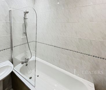 2 bedroom apartment to rent Sackville Gardens, Hove, BN3 - Photo 5