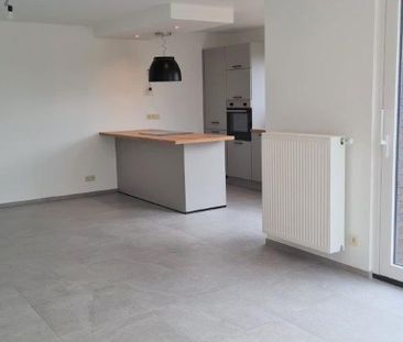 Appartement te huur in Bièvre voor € 780 met 2 slaapkamers - Photo 1