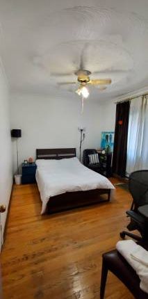 Cozy room for rent in downtown Toronto - Photo 1