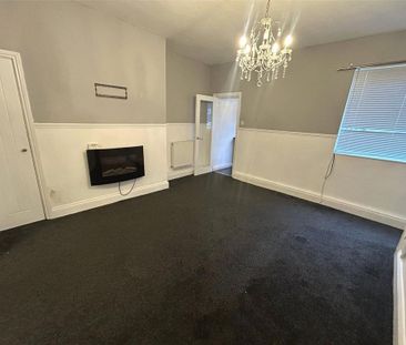 3 bedroom terraced house to rent - Photo 3