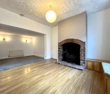 2 bedroom terraced house to rent - Photo 2