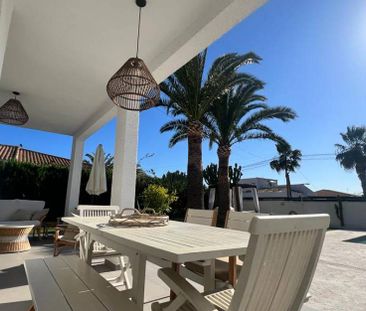 BEAUTIFUL MODERN VILLA WITH PRIVATE POOL IN TORREVIEJA, AVAILABLE U... - Photo 4