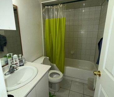 For Lease - 72 Lake Avenue Unit# 201, Richmond Hill, Ontario - Photo 3