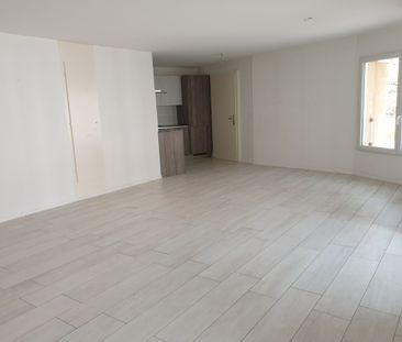 Grand appartement de 2 pièces au centre de Boudry avec ascenseur - Photo 3