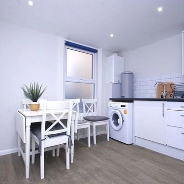 High Street, CT9 1DS, Margate - Photo 3