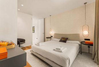 6 bedroom luxury Villa for rent in Nueva Andalucia, Spain