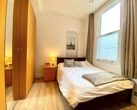 1 Bed Flat, Whitecross Street, EC1Y - Photo 3