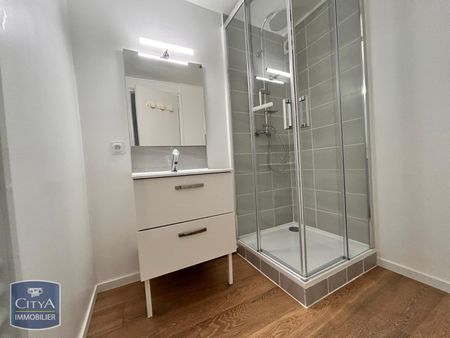Location Appartement 2 pièces 32m² LAVAL 53000 - Photo 3