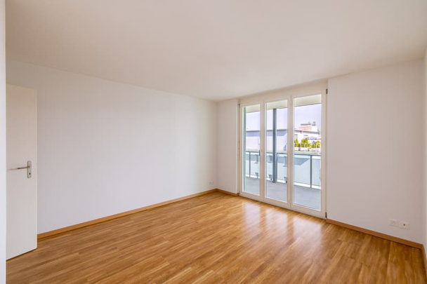 "Zentrales Wohnen in der Gemeinde Suhr!" - Photo 1